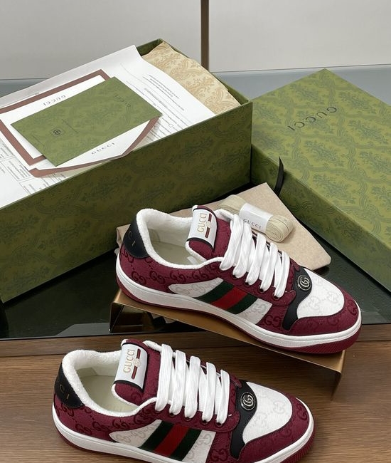Gucci Premium Distressed Casual Sneakers with Classic Pattern Details