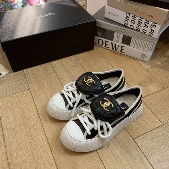 Chanel Comfortable Buckle Decor Canvas Casual Loafers