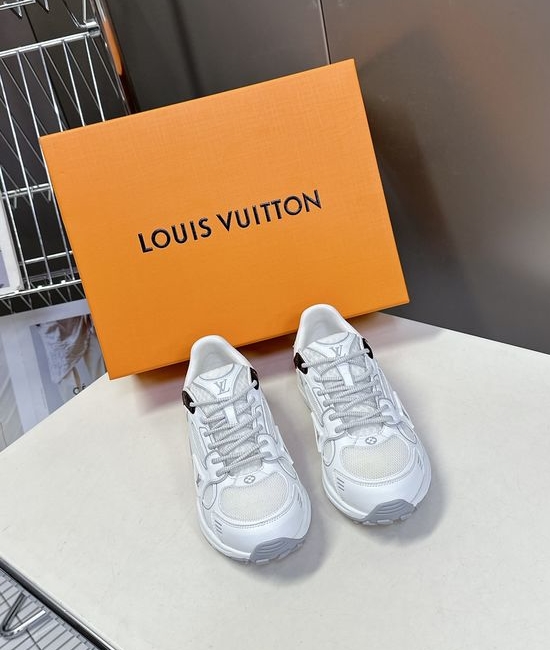 Louis Vuitton LV Couple s Tech Fabric Running Shoes with Classic Design