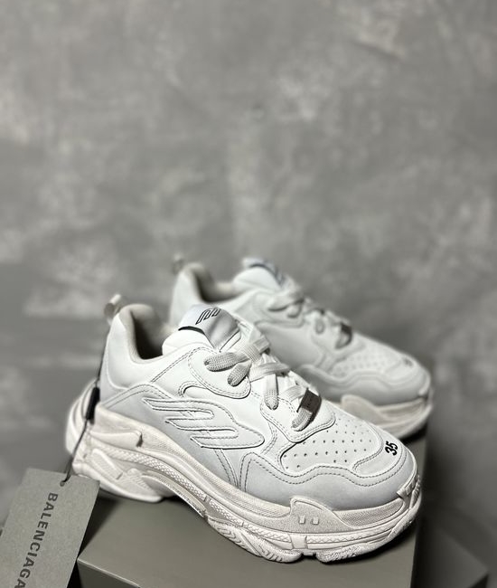 Balenciaga Vintage Style Distressed Chunky Casual Athletic Shoes