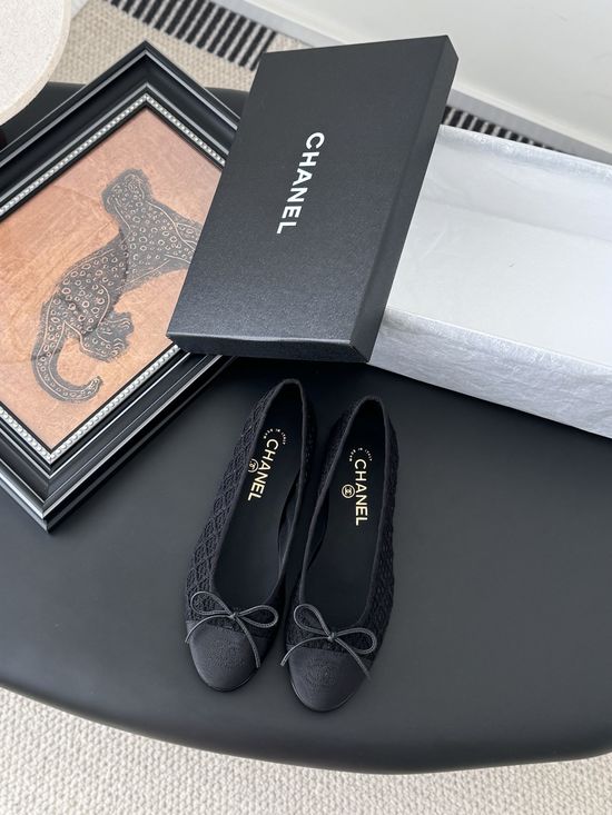 Chanel Classic Round Toe Low Heel Ballet Flats with Leather Sole