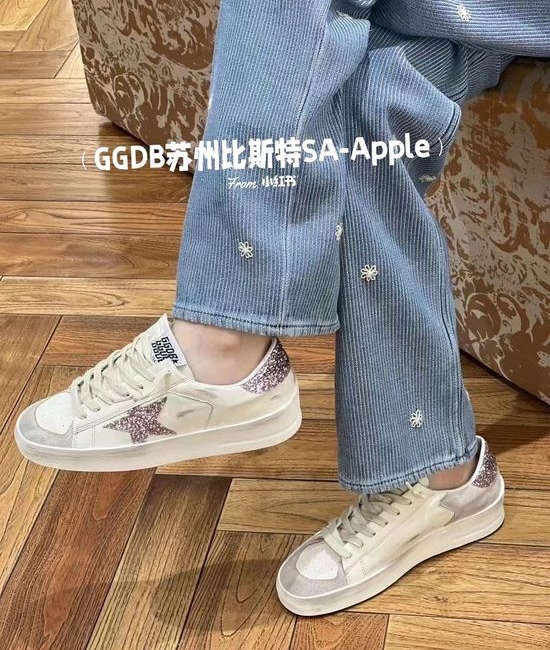 Golden Goose GGDB Custom-made Couple s Dirty-effect Sneakers with Handcrafted Details