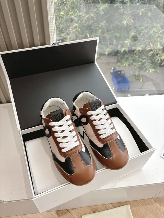 Loewe Minimalist Stitched Suede Leather Casual Comfort Sneakers