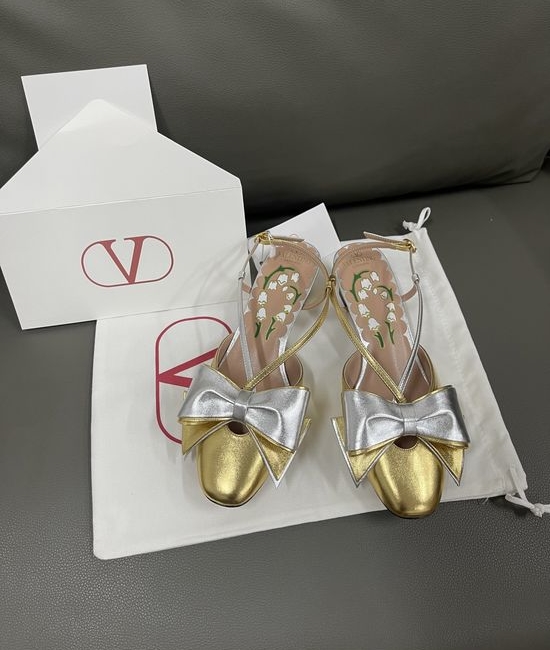 Valentino Solid Color Bow Decor Mary Jane Shoes