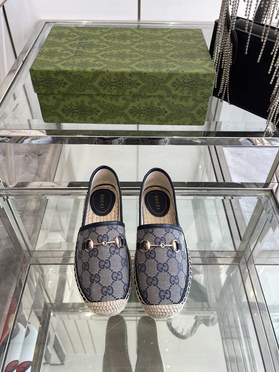Gucci Classic Canvas Comfortable Casual Slip-on Shoes