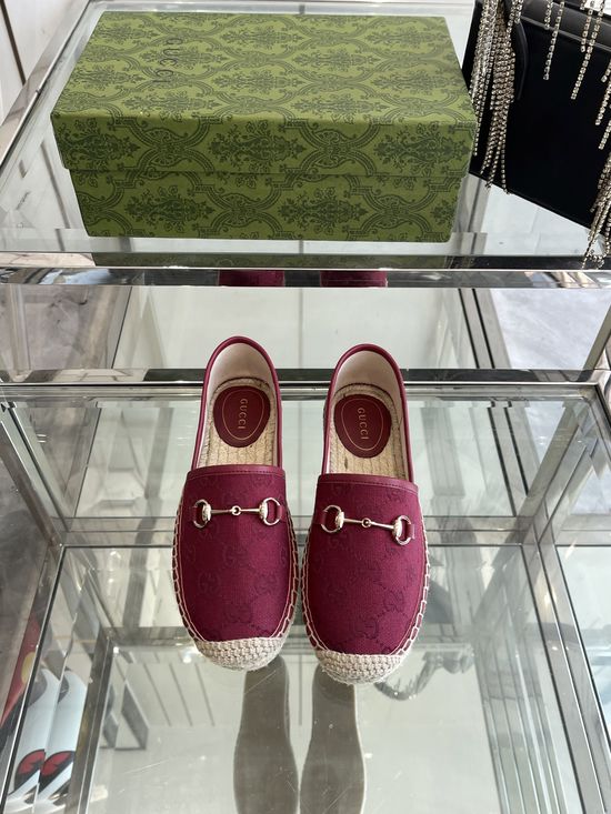 Gucci Classic Canvas Comfortable Casual Slip-on Shoes