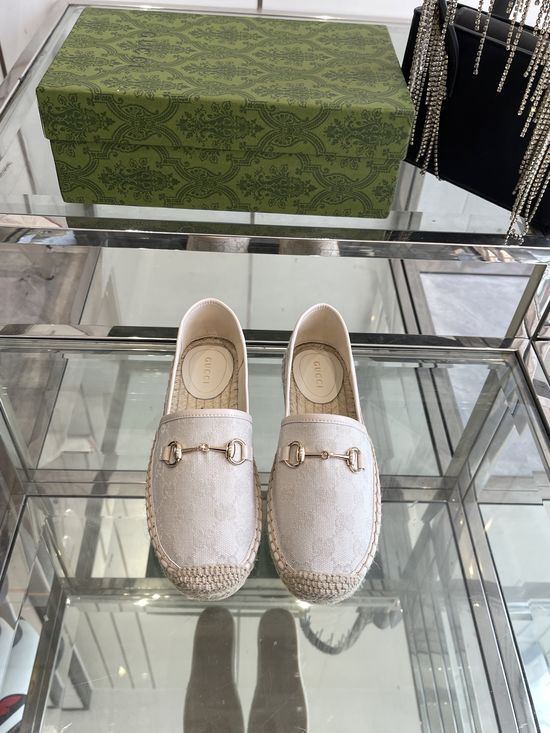 Gucci Classic Canvas Comfortable Casual Slip-on Shoes
