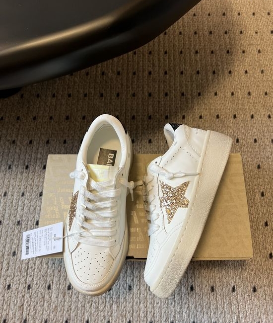 Golden Goose GGDB Black Tail Gold Star Distressed Platform Casual Sneakers