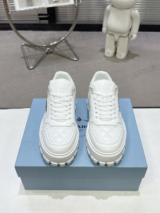 Prada Fashion Versatile Comfortable Non-slip Premium Quality Casual Shoes