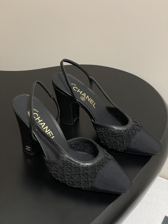 Chanel Lace Mesh Slingback Sandals Two Tone Elegant Leather Sole