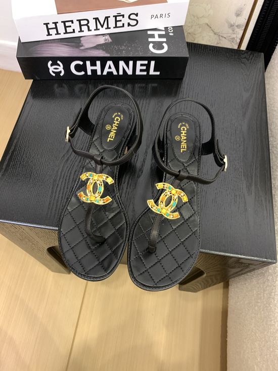 Chanel Premium Leather Toe-Post Sandals With Leather Sole