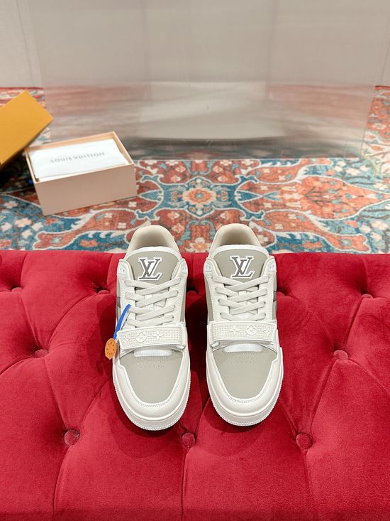 Louis Vuitton Perforated Leather Casual Skateboarding Retro Sneakers
