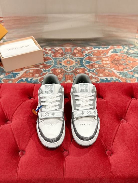 Louis Vuitton Perforated Leather Casual Skateboarding Retro Sneakers