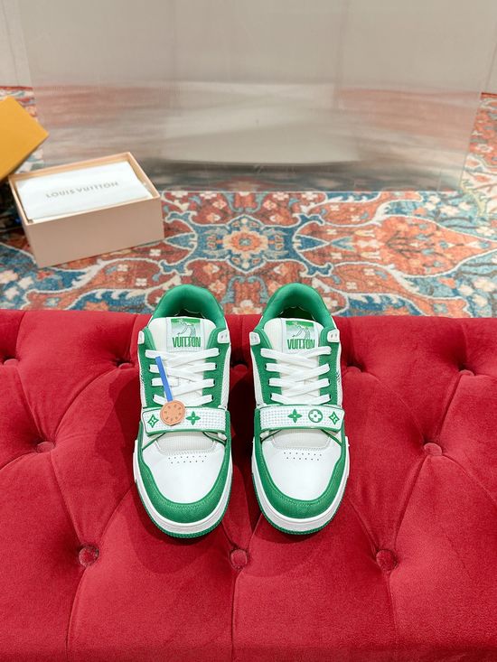 Louis Vuitton Perforated Leather Casual Skateboarding Retro Sneakers