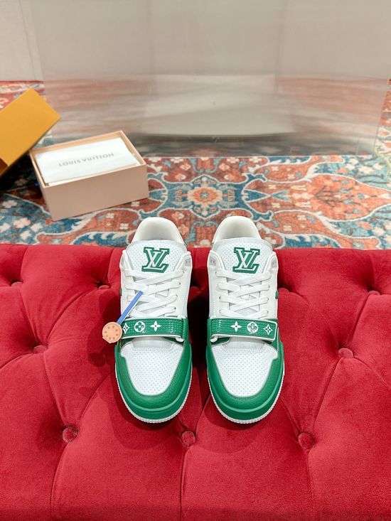 Louis Vuitton Perforated Leather Casual Skateboarding Retro Sneakers