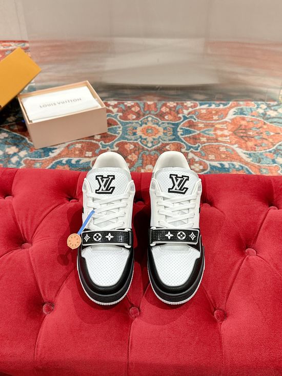 Louis Vuitton Perforated Leather Casual Skateboarding Retro Sneakers