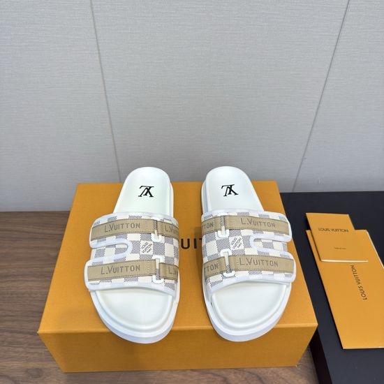 Louis Vuitton LV Classic Slip On Comfortable Fashion Slides