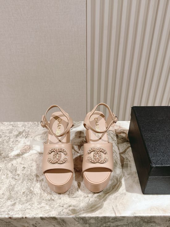 Chanel Elevated Platform Shoes with Decorative Chain Accent