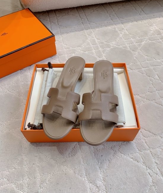 Hermes Classic Chunky Heel Comfort Slide Sandals