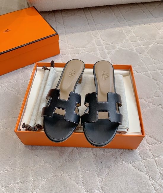 Hermes Classic Chunky Heel Comfort Slide Sandals