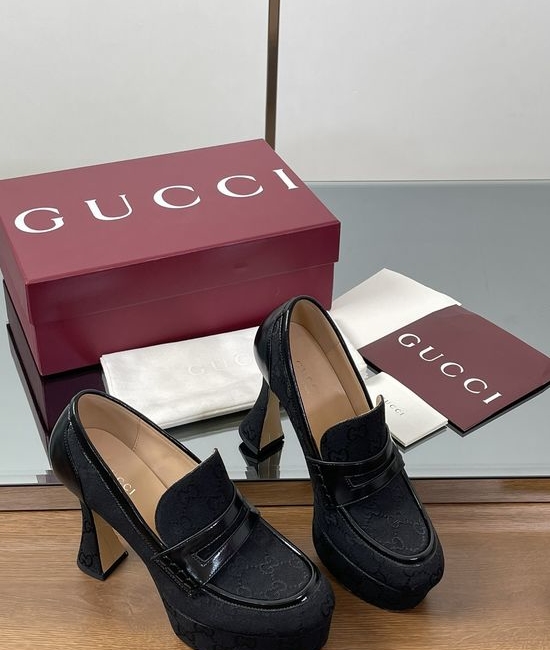 Gucci Equestrian Embellished Platform Mary Jane Heel Shoes