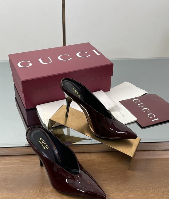 Gucci V Cut Patent Leather High Heel Dress Shoes