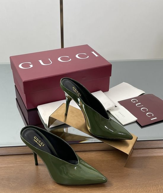Gucci V Cut Patent Leather High Heel Dress Shoes