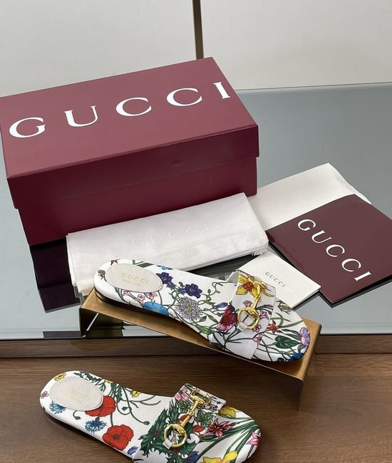 Gucci Horsebit Detail Printed Canvas Slide Sandals