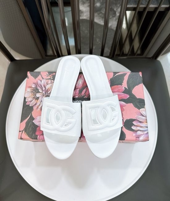 Chanel Logo Decorated Non-slip Comfort Casual Slides