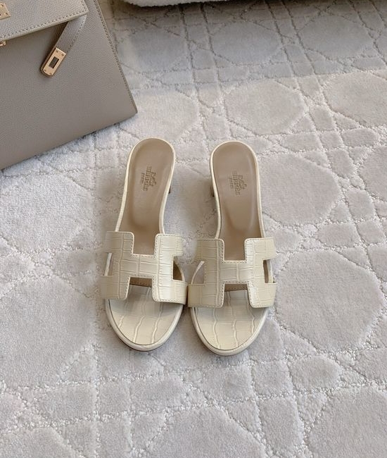 Hermes Crocodile Pattern Chunky Heel Slide Sandals