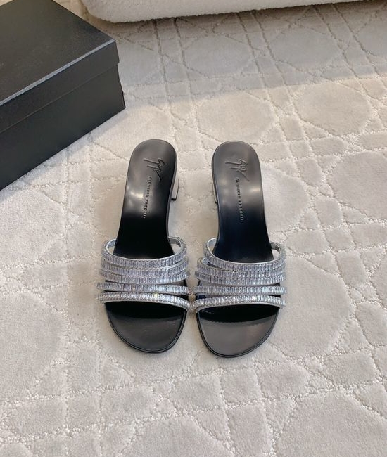 Giuseppe Zanotti Rhinestone Slide Sandals Elegant Genuine Leather Sole