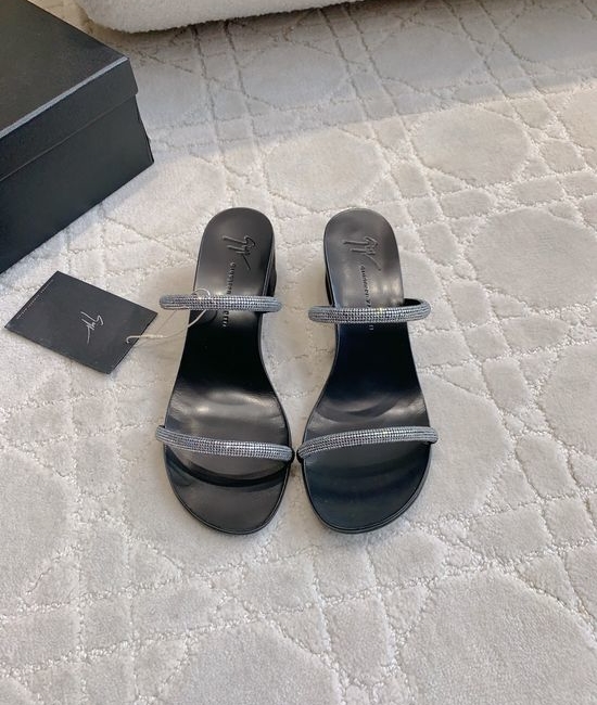 Giuseppe Zanotti Rhinestone Slide Sandals Elegant Genuine Leather Sole