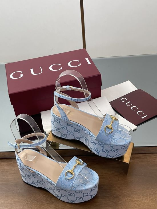 Gucci Platform Peep Toe Wedge Sandals With Signature Buckle Accent