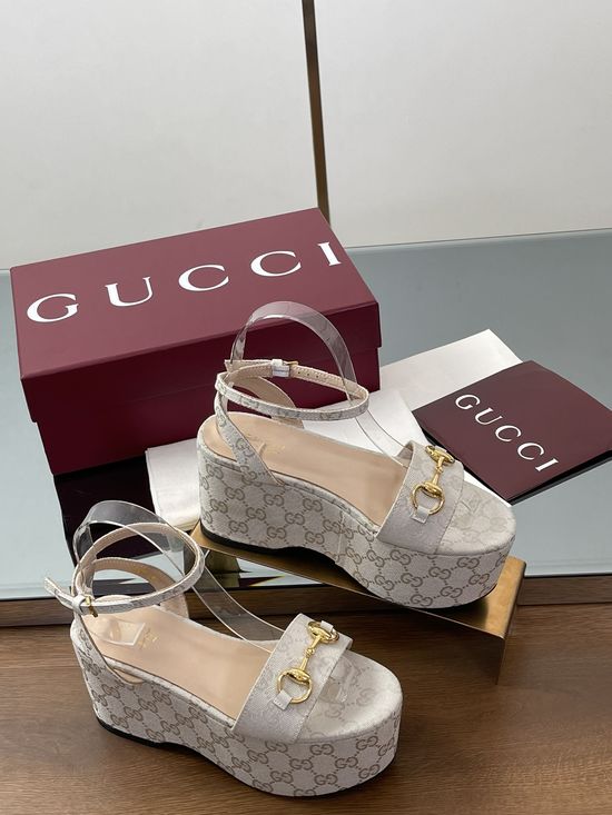 Gucci Platform Peep Toe Wedge Sandals With Signature Buckle Accent