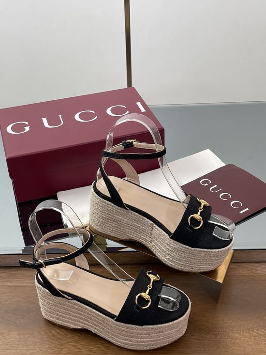 Gucci Espadrille Platform Peep Toe Sandals With Classic Buckle Detail