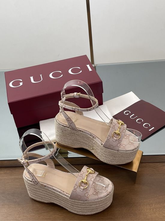 Gucci Espadrille Platform Peep Toe Sandals With Classic Buckle Detail