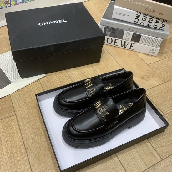 Chanel Retro Leather Loafers With Decorative Buckle Low Heel