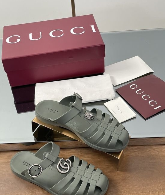 Gucci Logo Detail Rubber Sandals Comfortable Casual Footwear