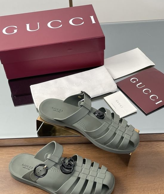 Gucci Logo Detail Rubber Sandals Comfortable Casual Footwear