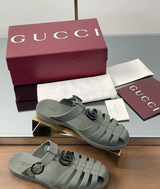 Gucci Logo Detail Rubber Sandals Comfortable Casual Footwear