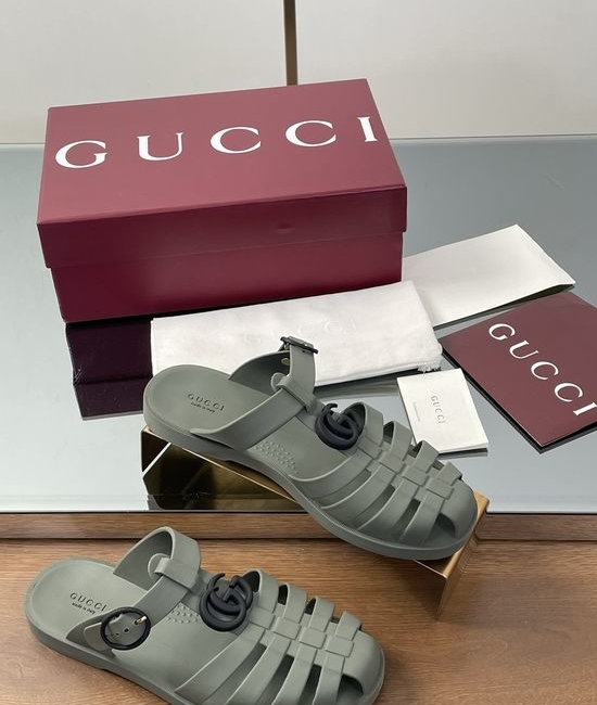 Gucci Logo Detail Rubber Sandals Comfortable Casual Footwear