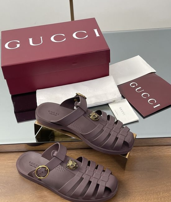 Gucci Logo Detail Rubber Sandals Comfortable Casual Footwear