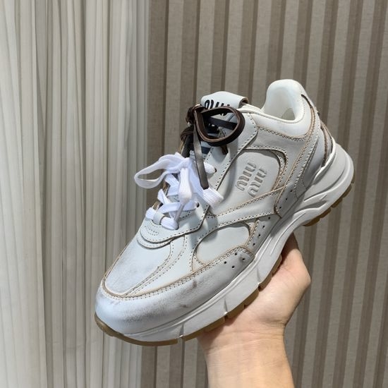 Miu Miu Classic American Style Leather Sports Shoes