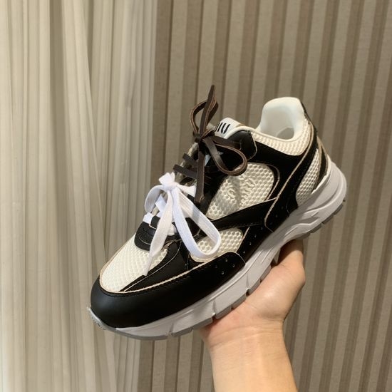 Miu Miu Classic American Style Leather Sports Shoes