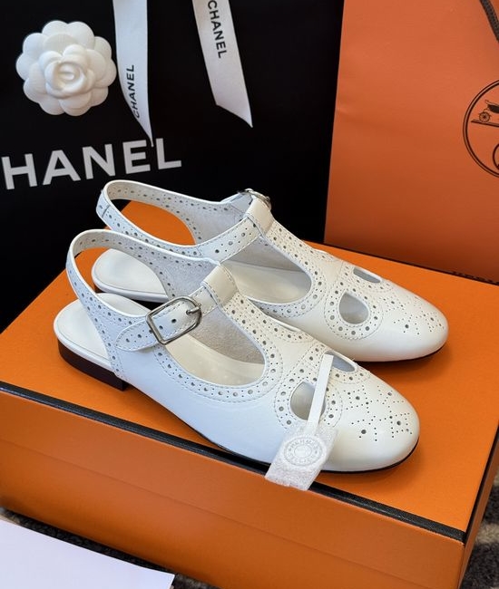 Hermes Embossed Leather Soft Comfortable Mary Jane Flats
