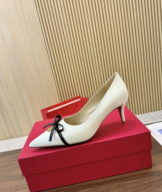 Valentino Elegant Patent Leather Pumps With Decorative Metal Buckle