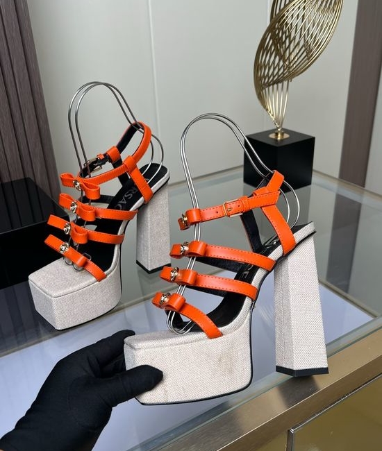 Versace Elegant Stiletto Heels with Leather and Rubber Sole