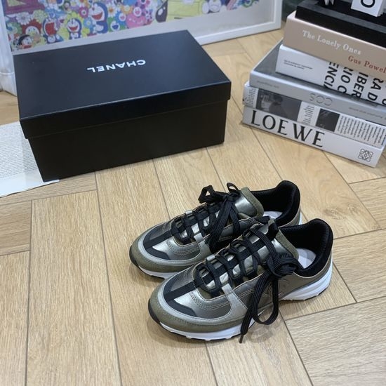 Chanel Classic Casual Leather Sneakers With Non-slip Sole