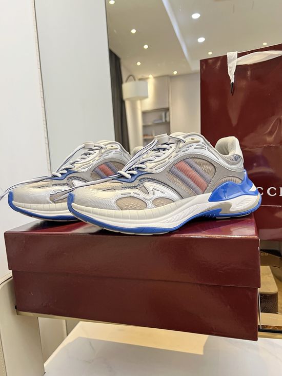 Gucci Striped Sneakers Blending Retro Vibe with Modern Tech