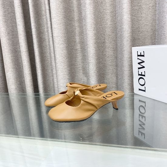 Loewe Chic Slip-on Sandals with Soft Leather and Durable Sole